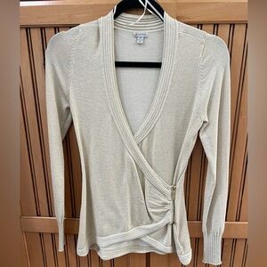 Women’s Guess Sweater; S/P